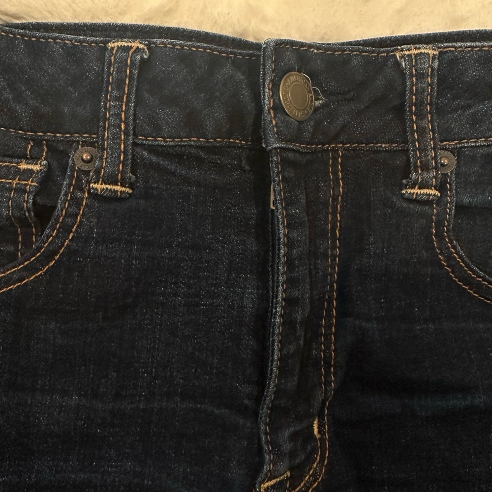 American Eagle Jean Shorts - Picture 8 of 9